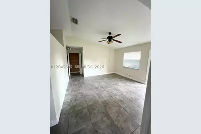 2201 Scott #B, Hollywood, FL 33020 - Photo 2