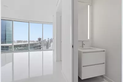 300 Biscayne Boulevard #4808W, Miami, FL 33131 - Photo 18