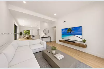180 SW 38th, Miami, FL 33134 - Photo 4