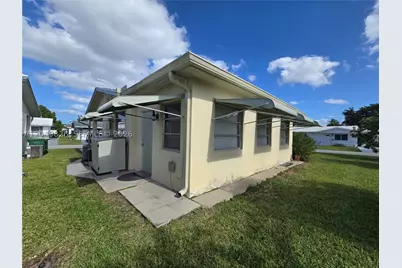 4805 NW 45th, Tamarac, FL 33319 - Photo 2