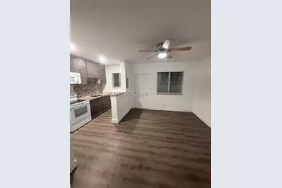469 SW 3rd #9, Miami, FL 33130 - Photo 2