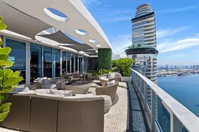 200 Biscayne Boulevard #PH-5404, Miami, FL 33131 - Photo 2