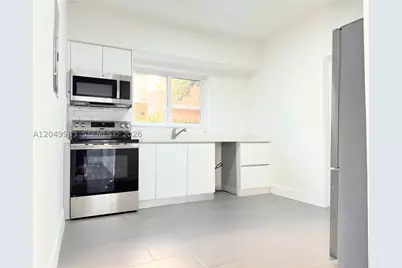 7325 Byron #8, Miami Beach, FL 33141 - Photo 10