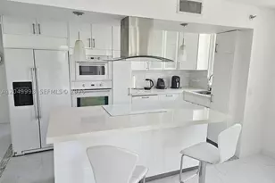 770 Claughton Island, Miami, FL 33131 - Photo 8