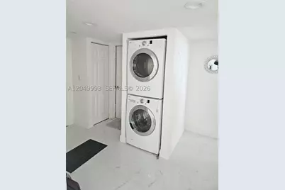 770 Claughton Island #602, Miami, FL 33131 - Photo 10