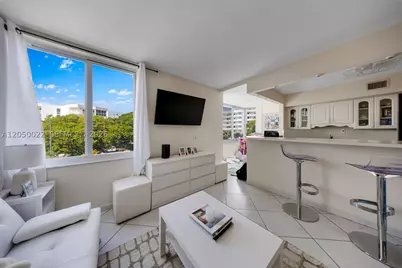 250 180th #352, Sunny Isles Beach, FL 33160 - Photo 1