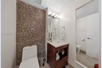 250 180th #352, Sunny Isles Beach, FL 33160 - Photo 10