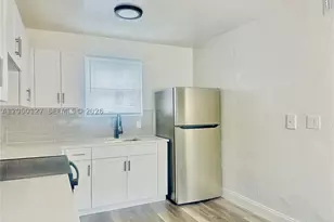 1545 NW 8th, Miami, FL 33136 - Photo 4