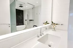300 Biscayne Blvd, Miami, FL 33131 - Photo 20
