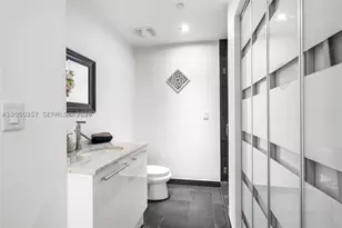 900 Biscayne, Miami, FL 33132 - Photo 18