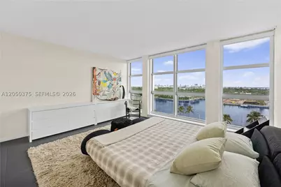 5055 Collins #9K, Miami Beach, FL 33140 - Photo 14