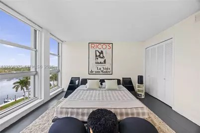 5055 Collins #9K, Miami Beach, FL 33140 - Photo 16