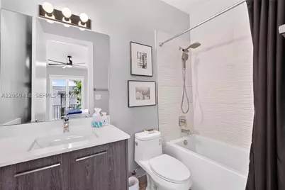 405 NE 35th #5, Oakland Park, FL 33334 - Photo 26