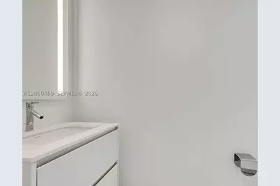 300 Biscayne Boulevard #3008W, Miami, FL 33131 - Photo 16