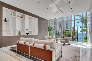 300 Biscayne Blvd, Miami, FL 33131 - Photo 14