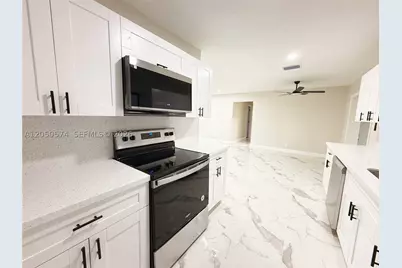 2401 SW 50th, Plantation, FL 33317 - Photo 8