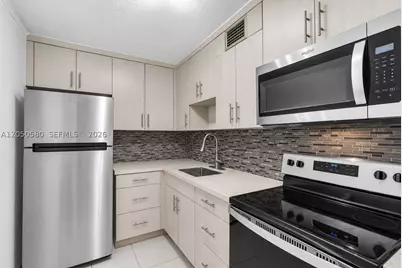 8501 NW 8th #105, Miami, FL 33126 - Photo 4