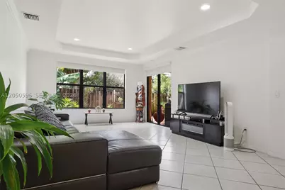 8932 SW 228th, Cutler Bay, FL 33190 - Photo 6