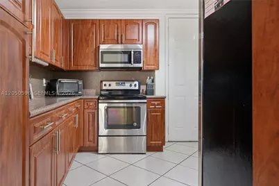 8932 SW 228th, Cutler Bay, FL 33190 - Photo 12