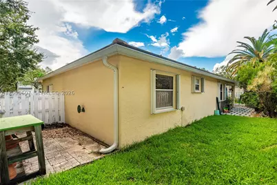 9852 NW 9th, Plantation, FL 33324 - Photo 28