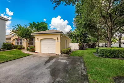 9852 NW 9th, Plantation, FL 33324 - Photo 8