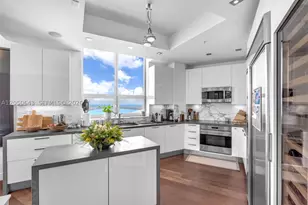 848 Brickell Key, Miami, FL 33131 - Photo 16