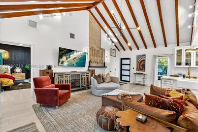 8225 NE 8th, Miami, FL 33138 - Photo 4