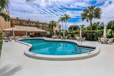2145 Pierce #416, Hollywood, FL 33020 - Photo 2