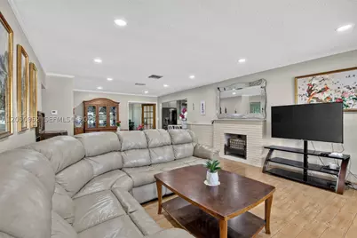 206 N 32nd, Hollywood, FL 33021 - Photo 2