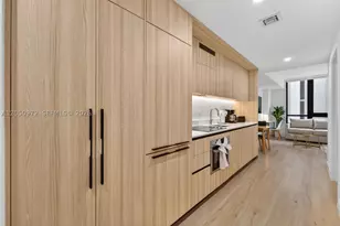 225 N Miami, Miami, FL 33128 - Photo 4