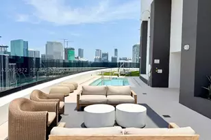 225 N Miami, Miami, FL 33128 - Photo 10