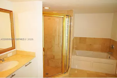 1800 N Bayshore #3014, Miami, FL 33132 - Photo 14