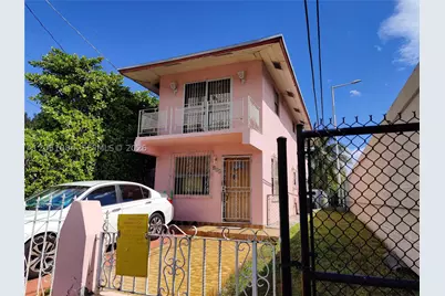 945 NW 19th, Miami, FL 33125 - Photo 1