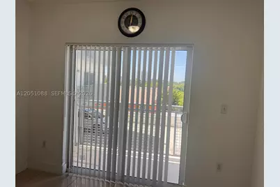 2300 NW 7th #304, Miami, FL 33125 - Photo 10