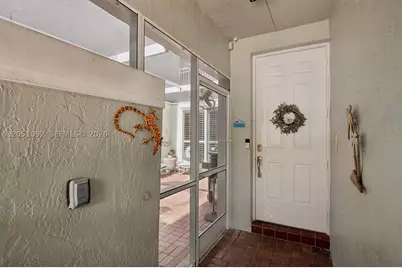 1140 Weeping Willow, Hollywood, FL 33019 - Photo 2