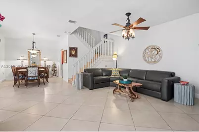 1140 Weeping Willow, Hollywood, FL 33019 - Photo 4