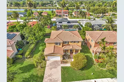 912 NW 204th, Miami Gardens, FL 33169 - Photo 50