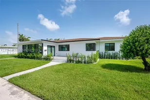 1621 S Treasure, North Bay Village, FL 33141 - Photo 1