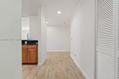 8390 SW 72nd #702, Miami, FL 33143 - Photo 4