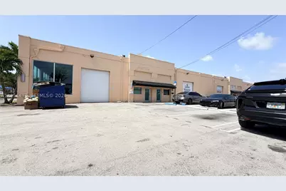 1036 NW 1st, Hallandale Beach, FL 33009 - Photo 4