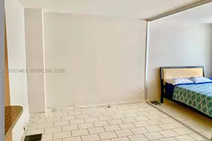 905 Brickell Bay, Miami, FL 33131 - Photo 10