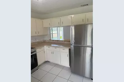 798 SW Claudia #798, Port Saint Lucie, FL 34953 - Photo 2