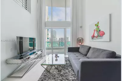 41 SE 5th #2009, Miami, FL 33131 - Photo 2