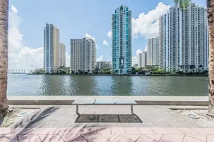 335 S Biscayne, Miami, FL 33131 - Photo 60