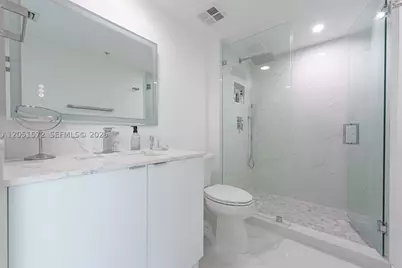 335 S Biscayne #1600, Miami, FL 33131 - Photo 12