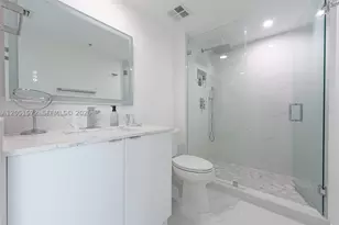 335 S Biscayne, Miami, FL 33131 - Photo 12