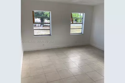308 NW 9th, Hallandale Beach, FL 33009 - Photo 10