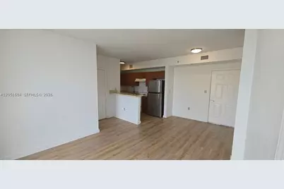 120 SW 8th #706, Miami, FL 33130 - Photo 2