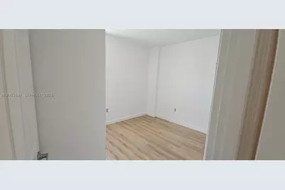 120 SW 8th #706, Miami, FL 33130 - Photo 6