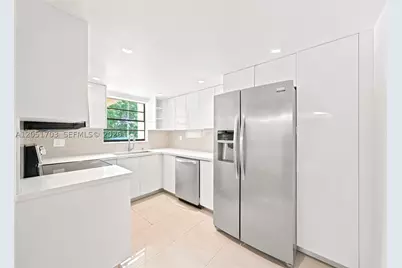 9674 Fontainebleau #28, Miami, FL 33172 - Photo 20